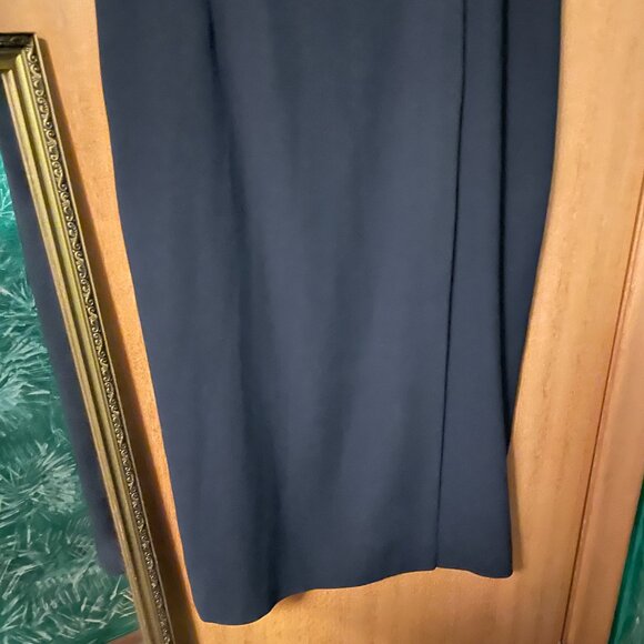 Bellessa Thick Strap Wrap Dress with Golden Buttons - Picture 4 of 8